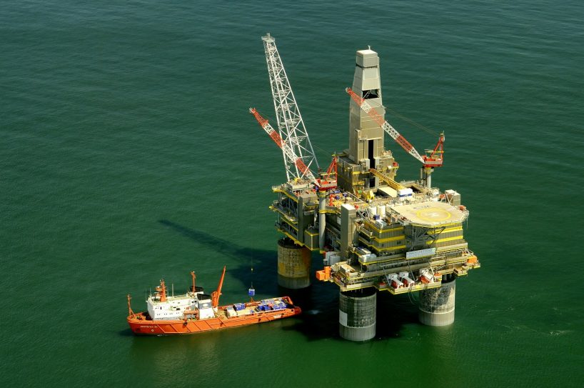 Gazprom Loads First Oil From Russian Arctic Shelf
